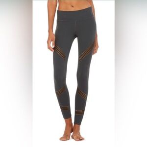 ALO Yoga Seamless Tempo Leggings: Small